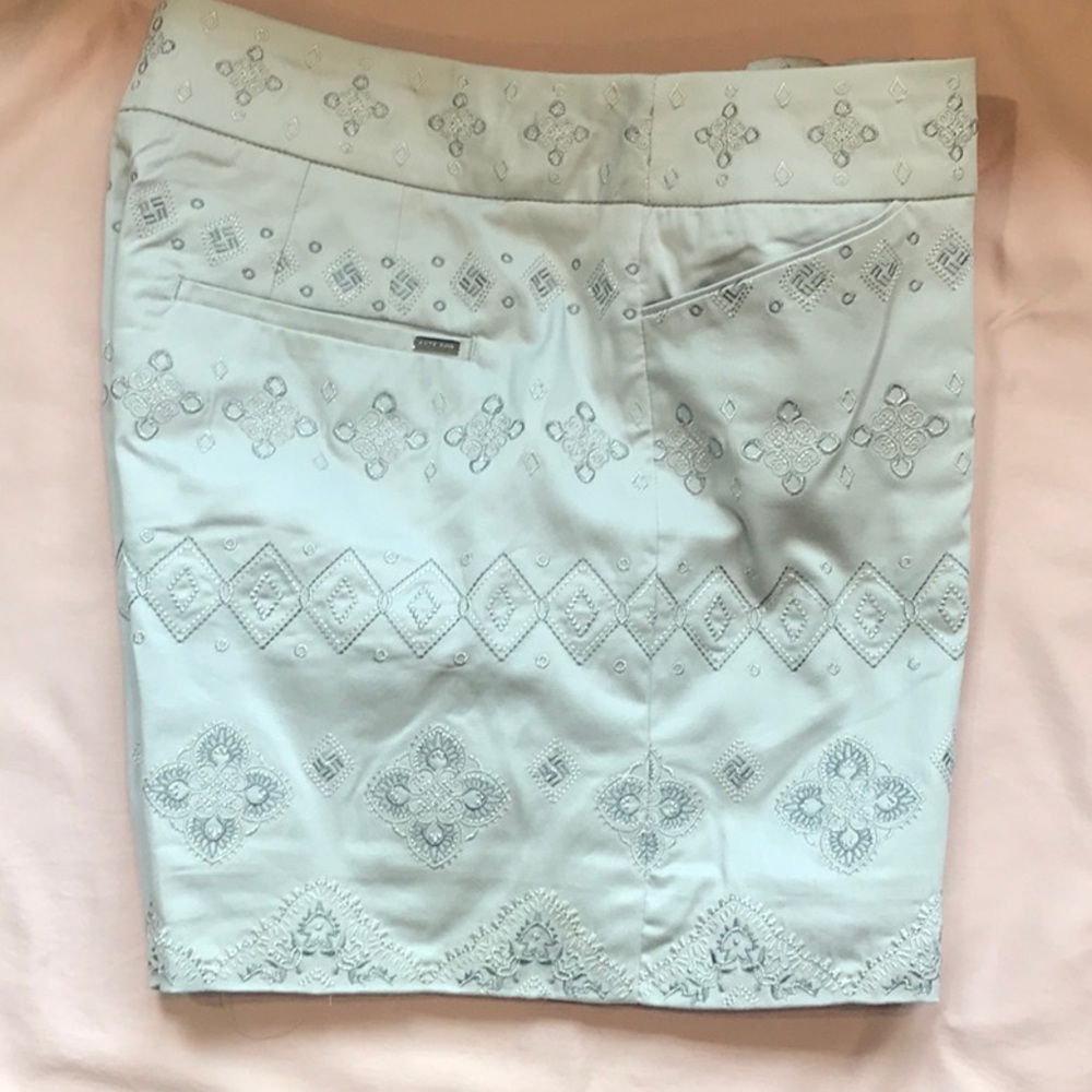 White House Black Market 5” shorts